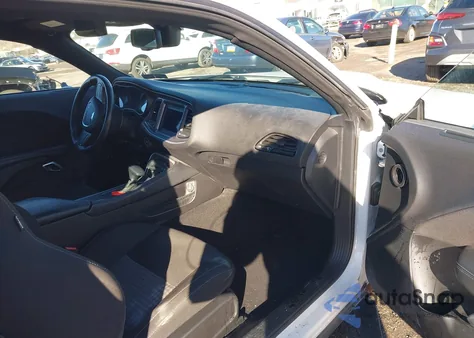 2022 Dodge Challenger R/T from USA, damaged, VIN 2C3CDZBT6NH249813